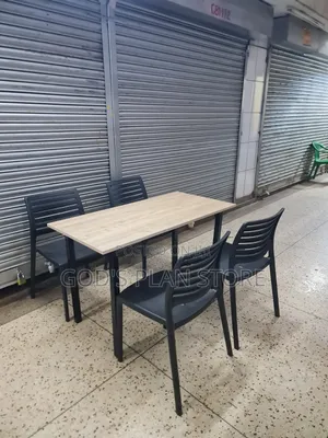 Restaurant Furniture Dining Table and Chairs Wooden Restaurant Table