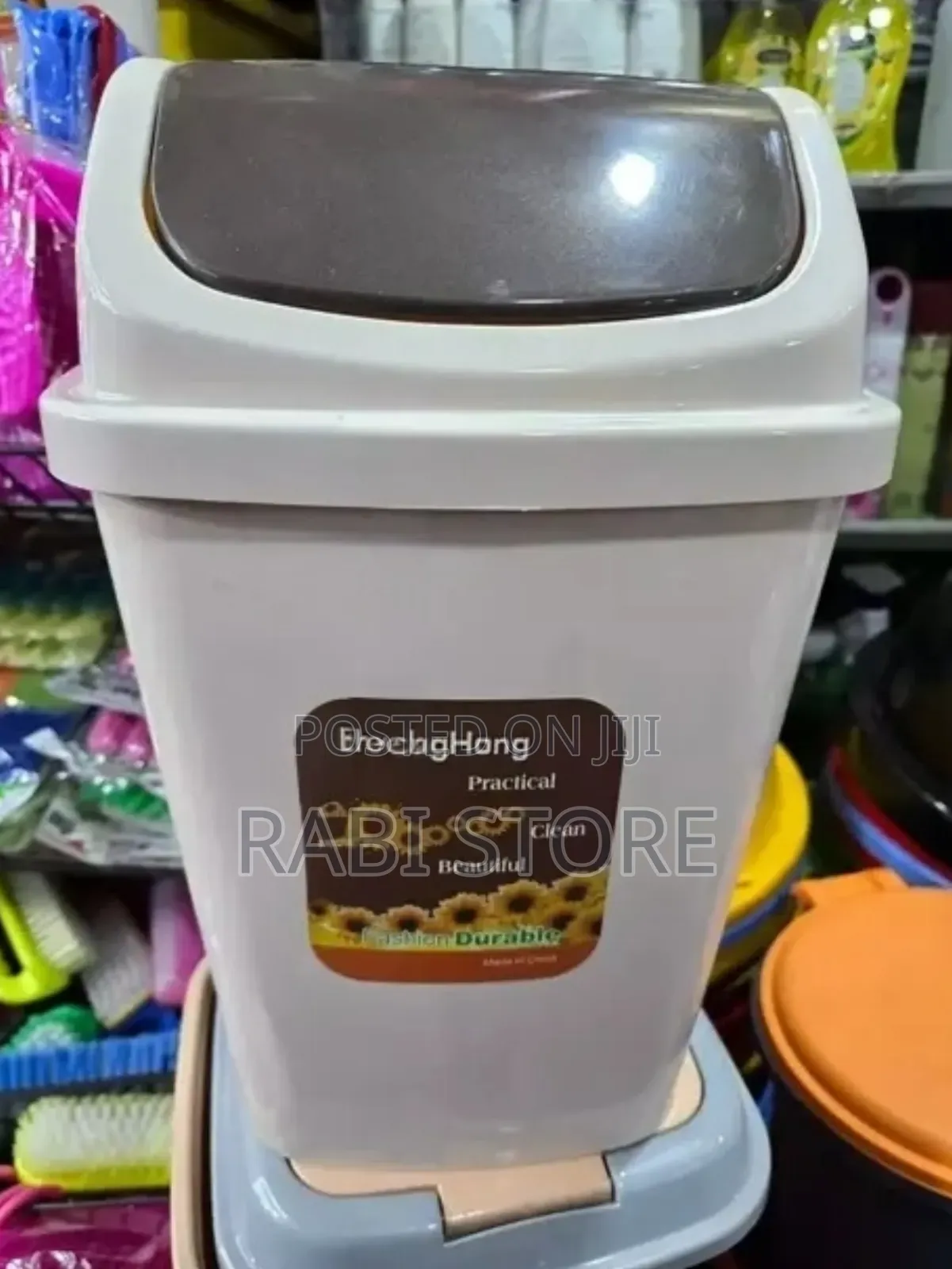 Flapping Lid Dustbin