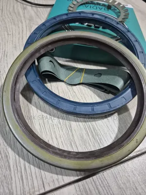 Mercedes Benz Truck Hub Seal