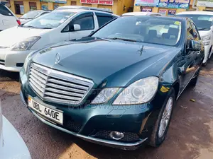 Mercedes-Benz E300 2009 Black