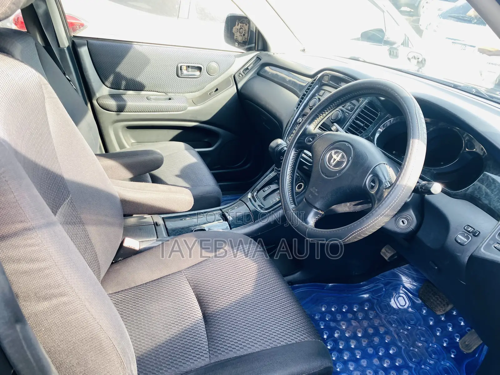 Toyota Kluger 2004 Black