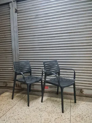 Midbacked Outdoor Plastic Chairs Plastic Chairs for Garden Beach Bar