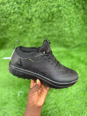 Reebok Gore-Tex Black Phantom