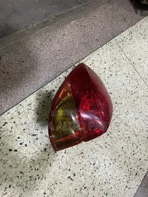 Subaru Legacy 2004 Taillight