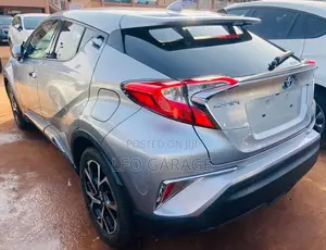 Toyota C-HR 2017 Gray