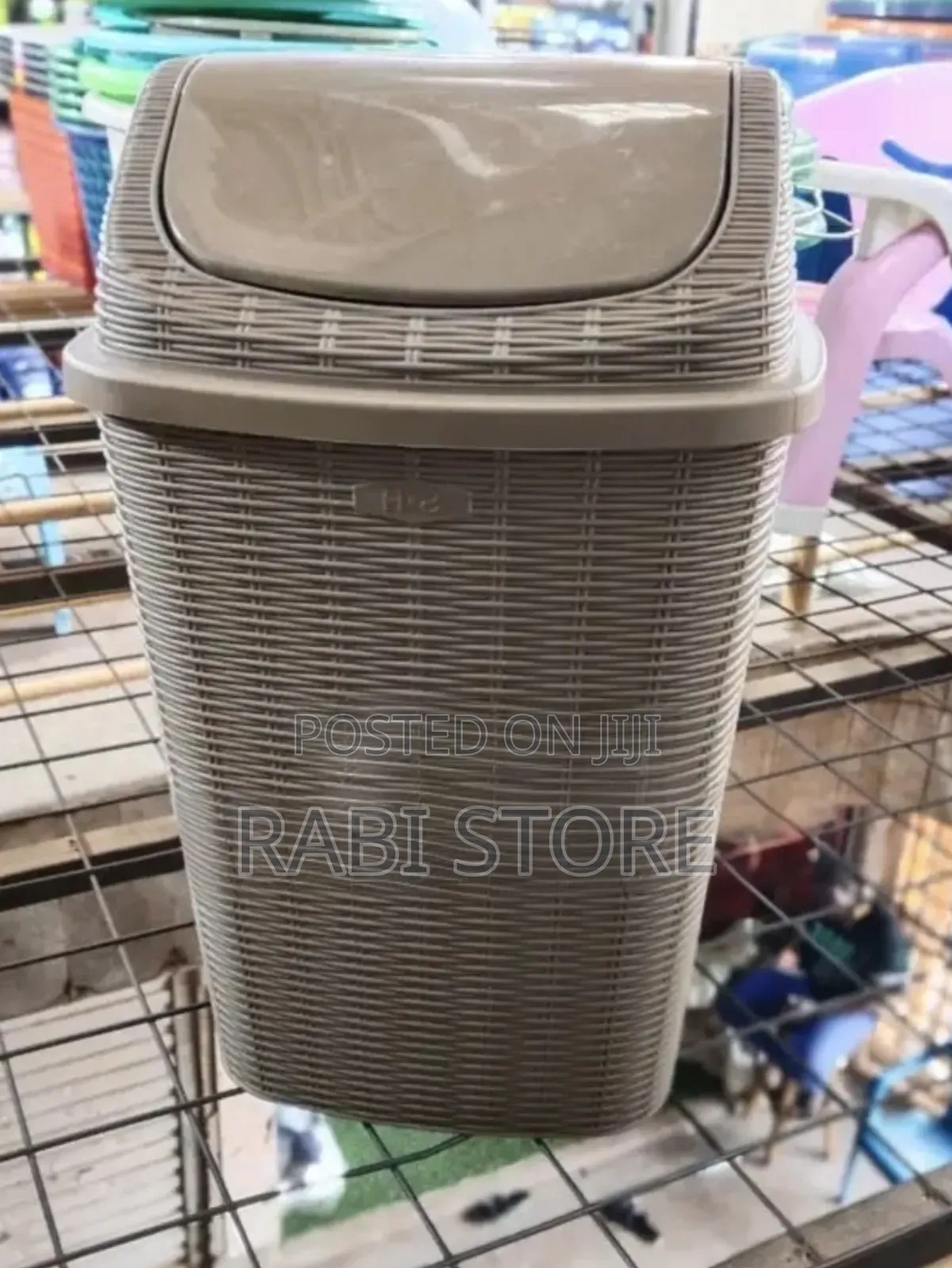 Cream Waste Bin 30l With Swing Lid