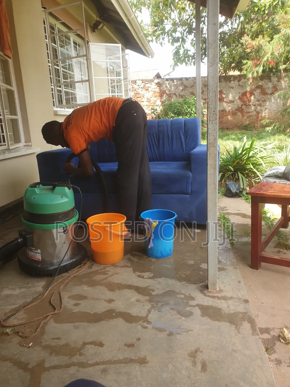 Sofa Set Cleaning Services