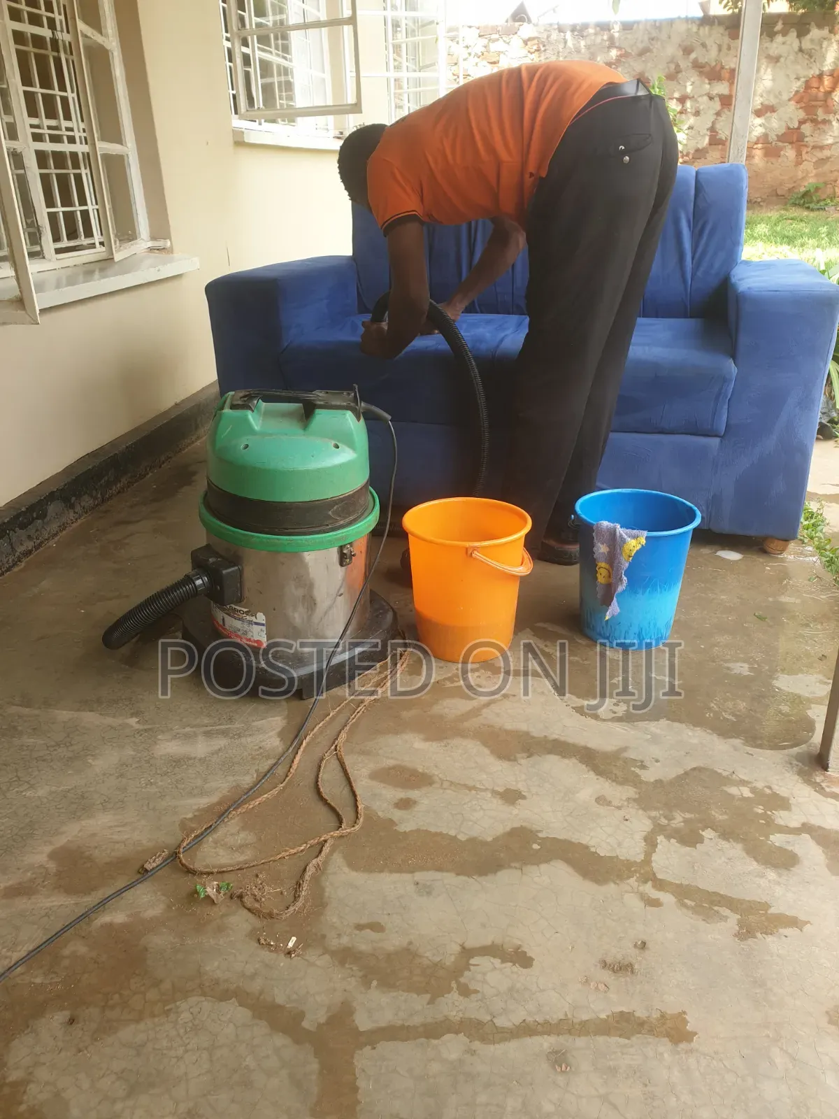 Sofa Set Cleaning Services