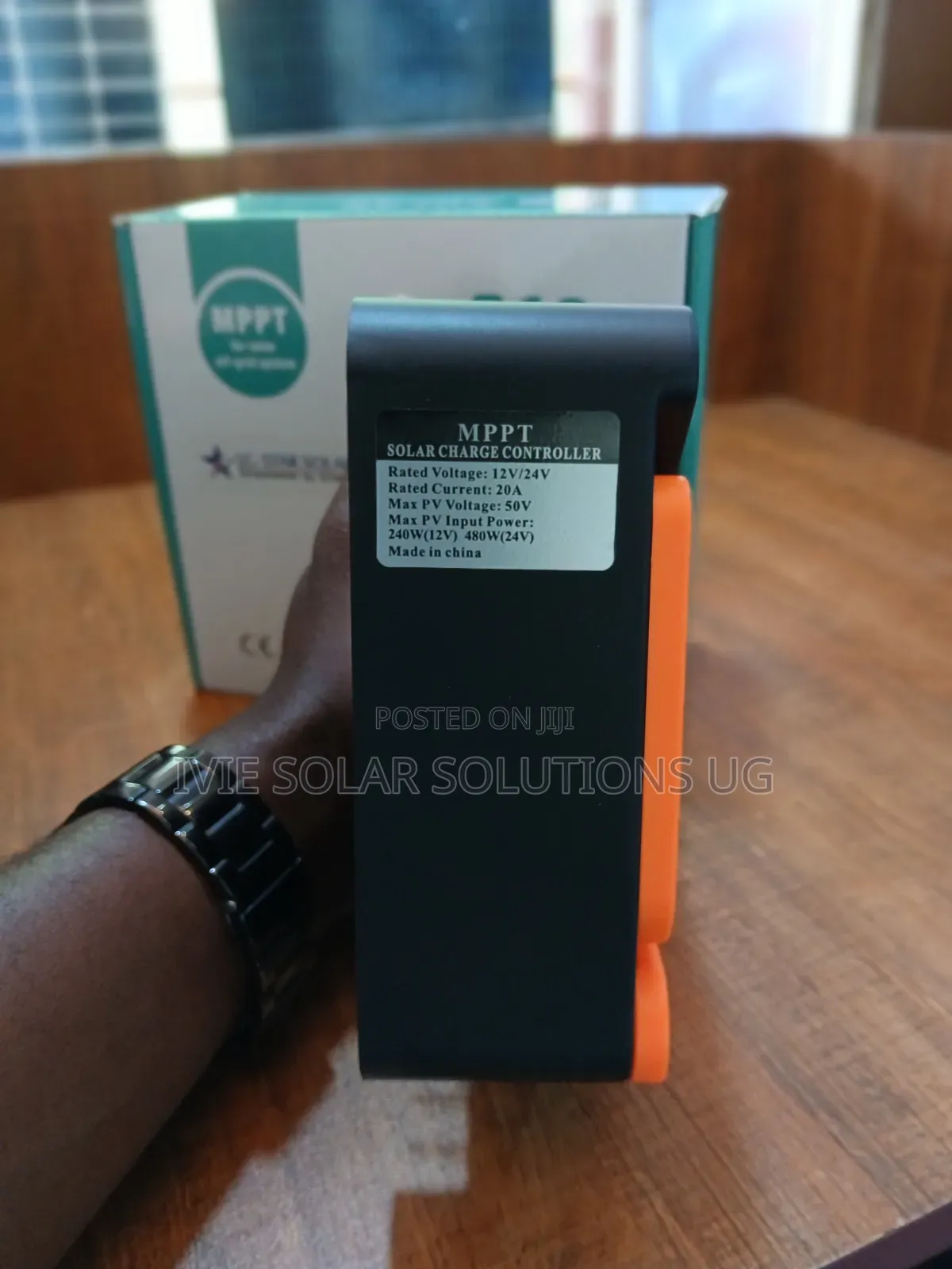MPPT Charge Controller 20A