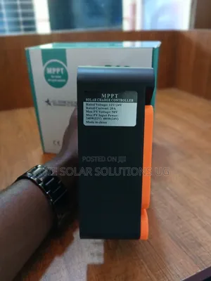 MPPT Charge Controller 20A