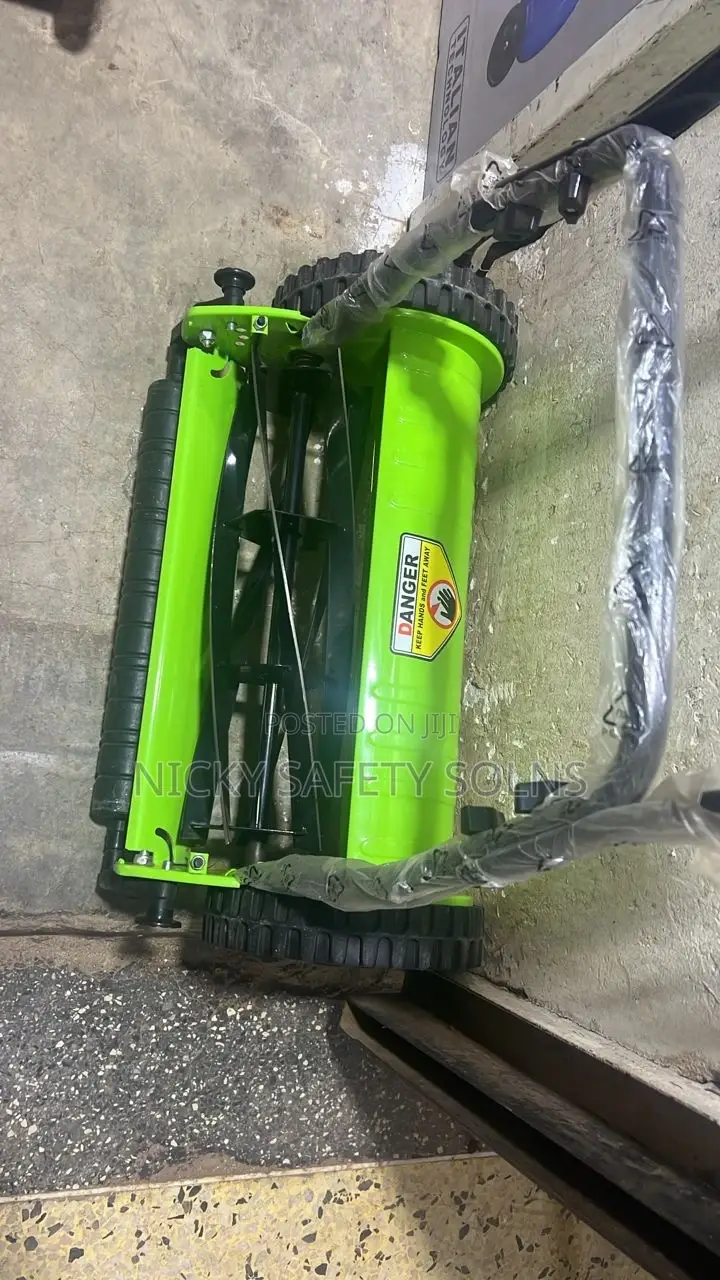 Manual Mower/ Grass Mower