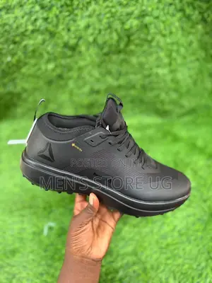 Reebok Floatride Energy Shield Sneakers Gore-Tex Membrane