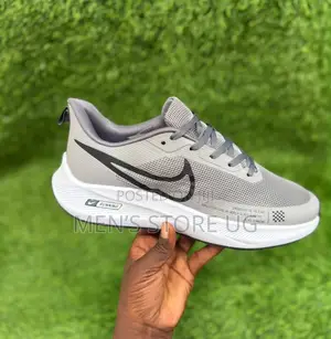 Nike Guide 10 Premium Authentic Running Shoes