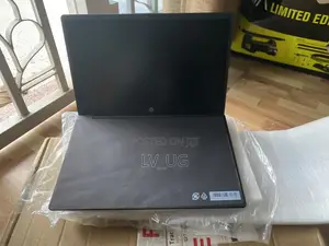 New Laptop HP 8GB AMD Ryzen 5 SSD 512GB