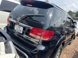 Toyota Fortuner 2013 Black