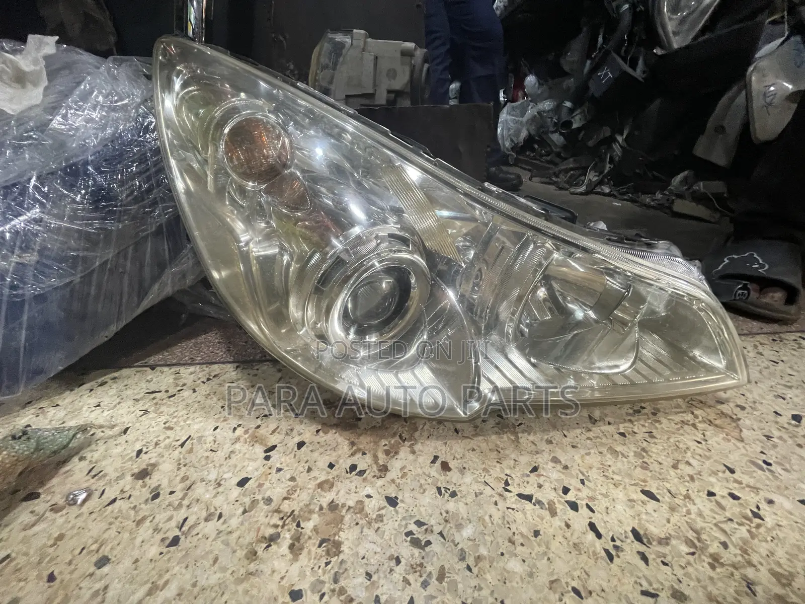 Subaru Legacy/Outback Br9 Headlight 2010-2012