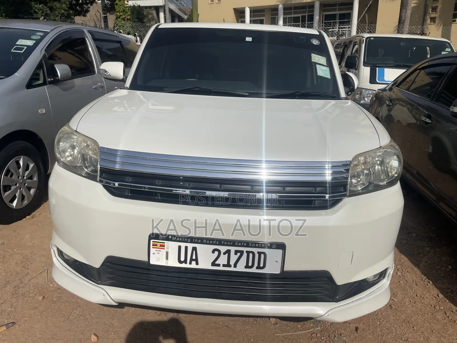 Toyota Corolla Rumion 2011 White