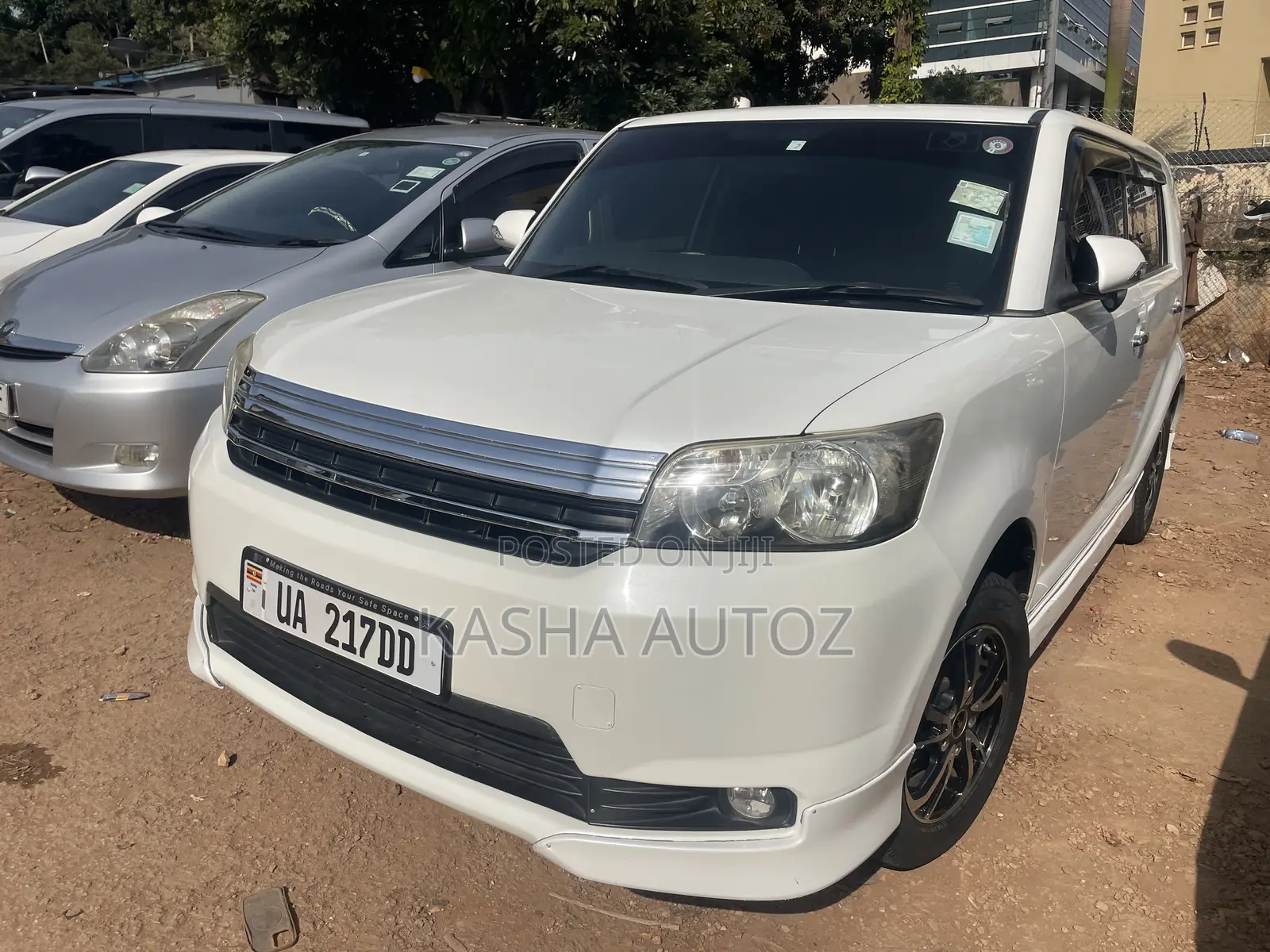 Toyota Corolla Rumion 2011 White