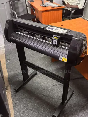 Vinyl Cutter Plotter With Stand Cutting Plotter With Software (720 Mm)