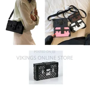 Square Crossbody Bag for Women Shoulder Trendy Cellphone Bag