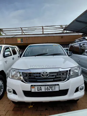 Toyota Hilux 2013 White
