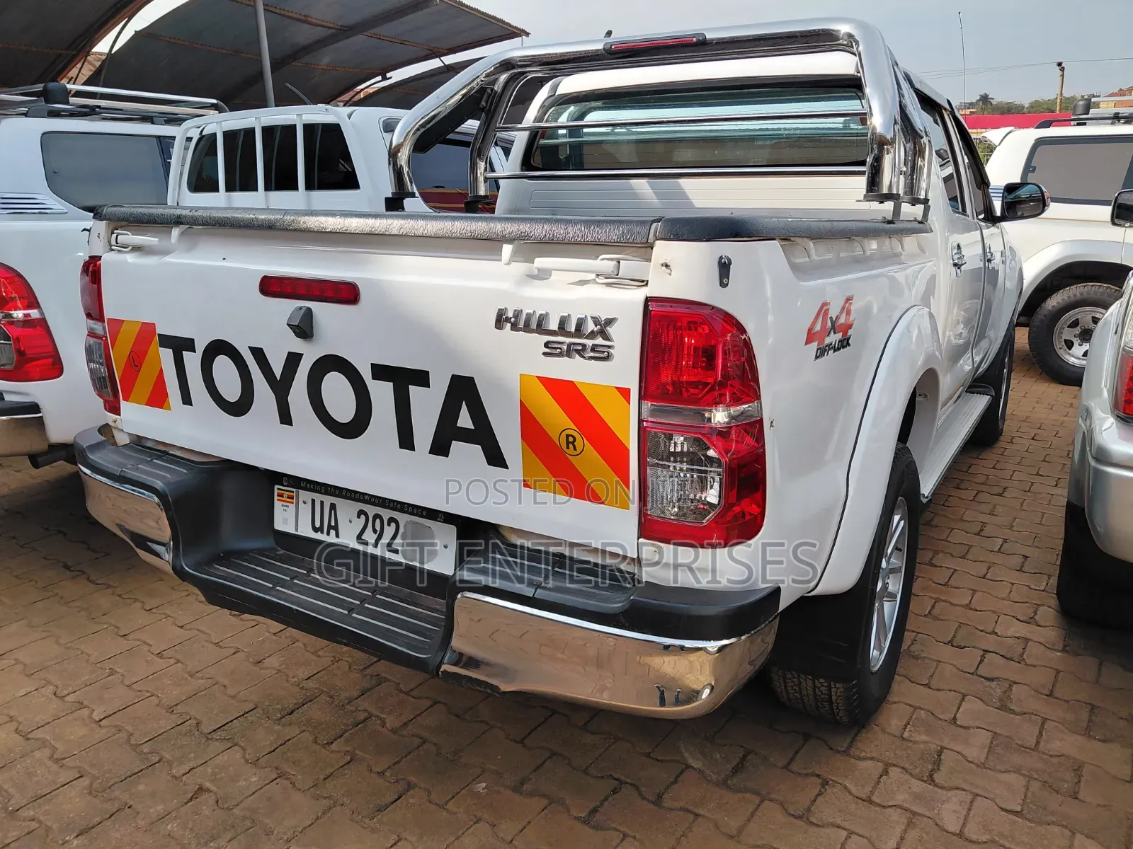 Toyota Hilux 2015 White