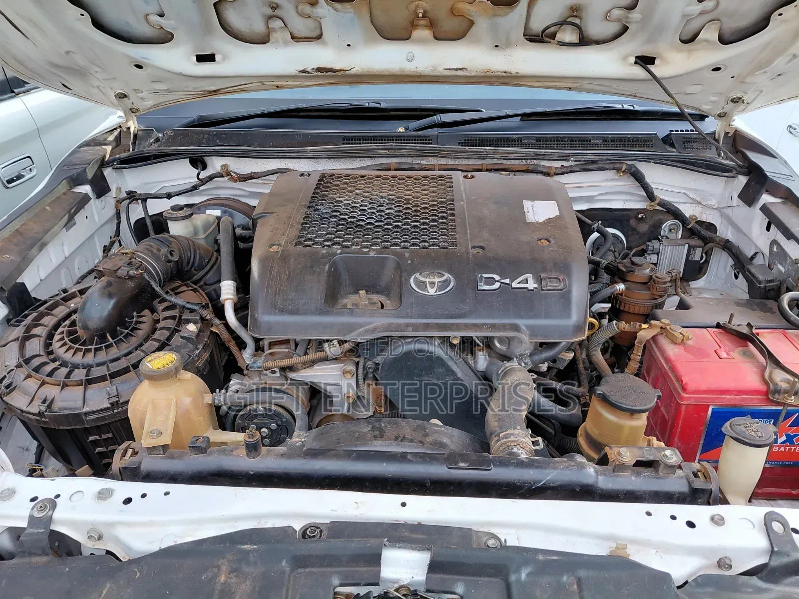 Toyota Hilux 2015 White