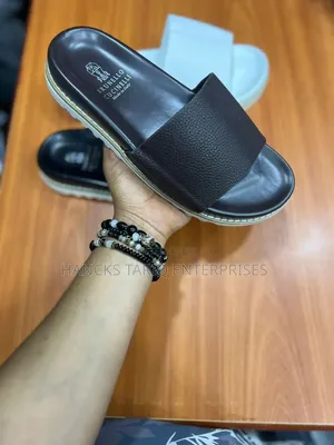 Premium Designer-Style Leather Comfort Slides – Black