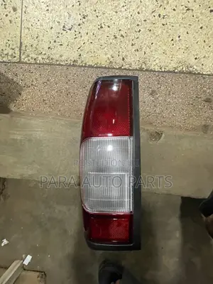 Nissan Hardbody Taillight
