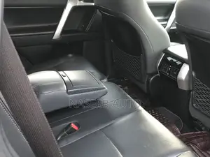 Toyota Land Cruiser Prado 2018 Blue