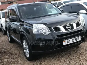 Nissan X-Trail 2012 Black