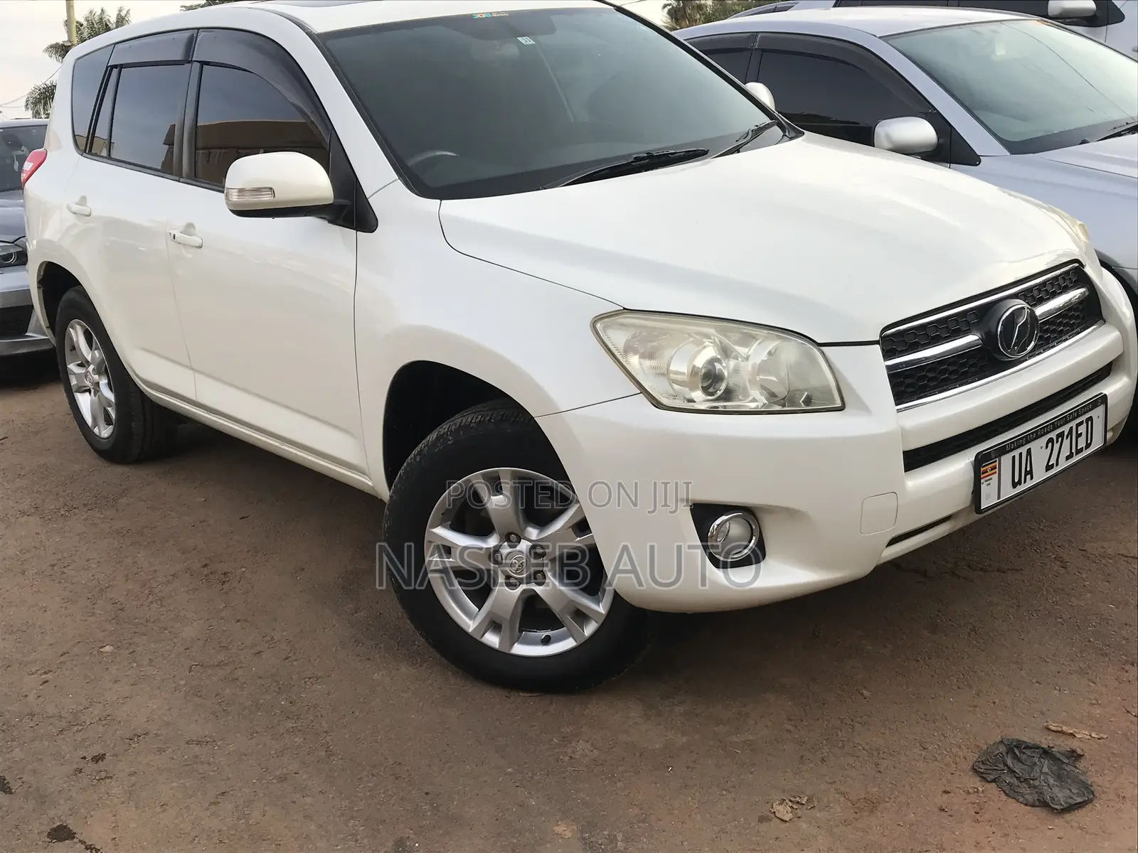 Toyota RAV4 2011 White