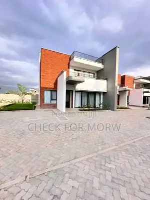 5bdrm Duplex in Bugolobi, Central Division for rent
