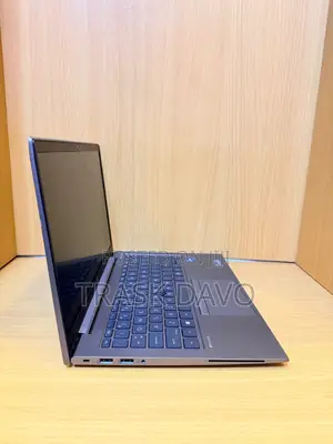 Laptop HP ZBook Firefly 14 G7 8GB Intel Core i5 SSD 256GB