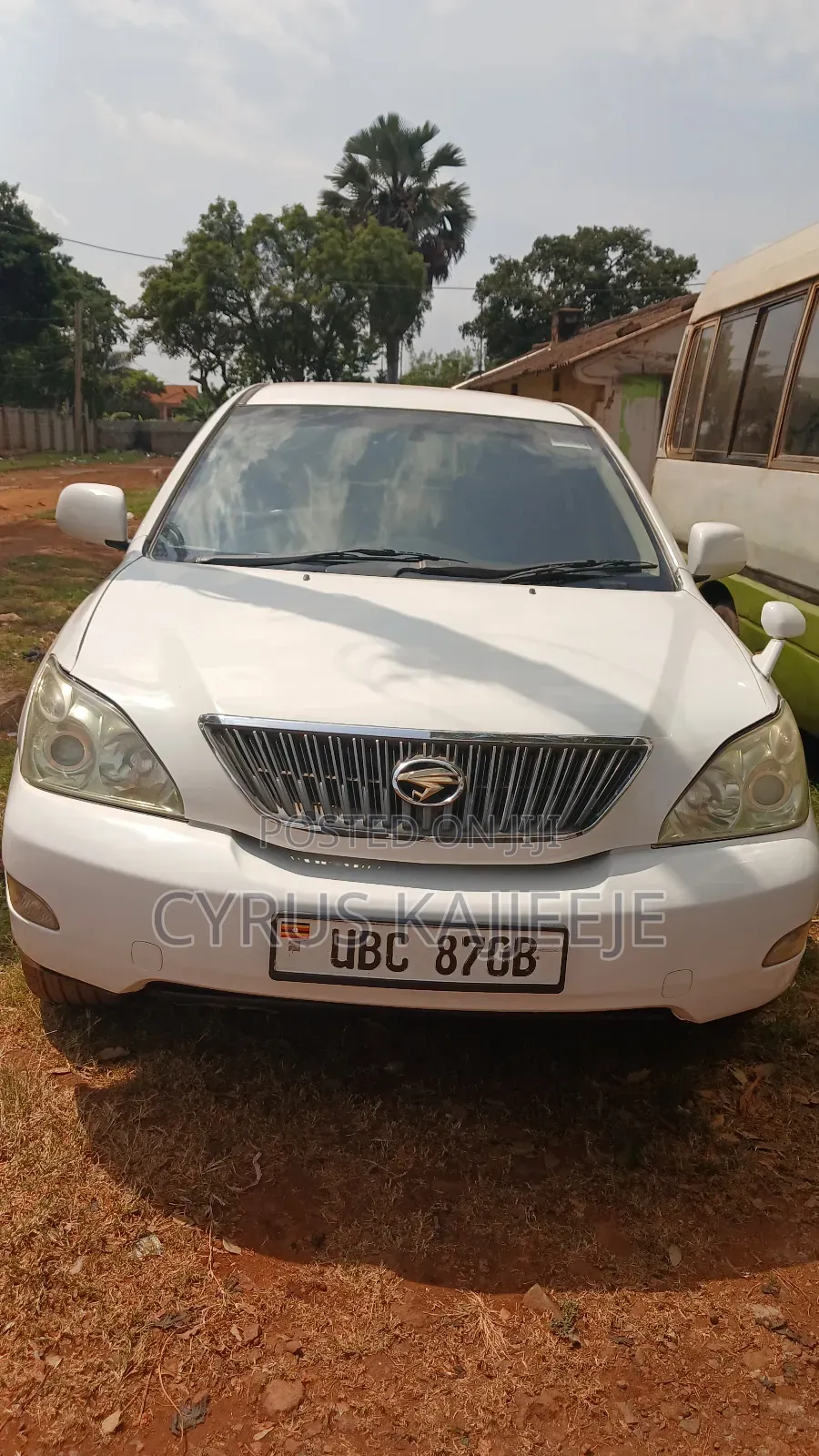 Toyota Harrier 2.4 2009 White