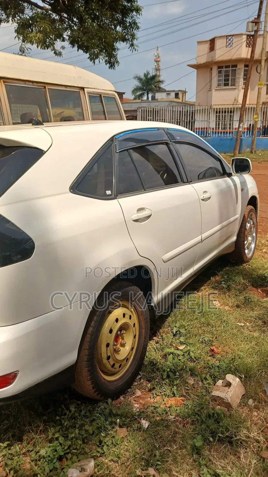 Toyota Harrier 2.4 2009 White