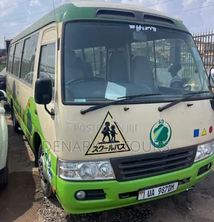 Toyota Coaster 2011
