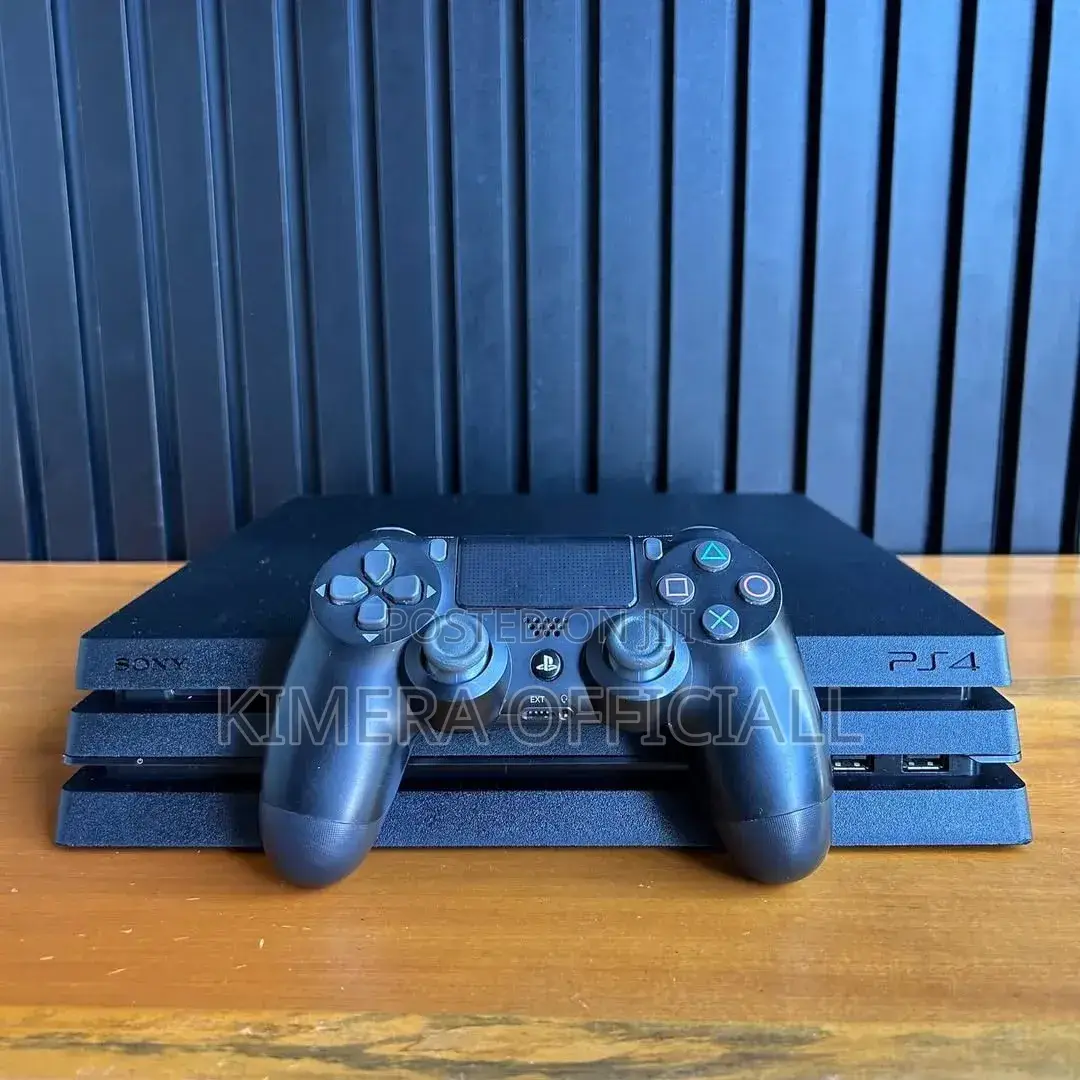 Ps4 Pro. Comes With 32 Games and 2 Controllers Better Than Ps5 Slim