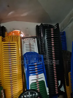 Star Armed Plastic Chairs Plastic Chairs