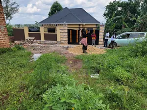 Kakiri, Titied Plots