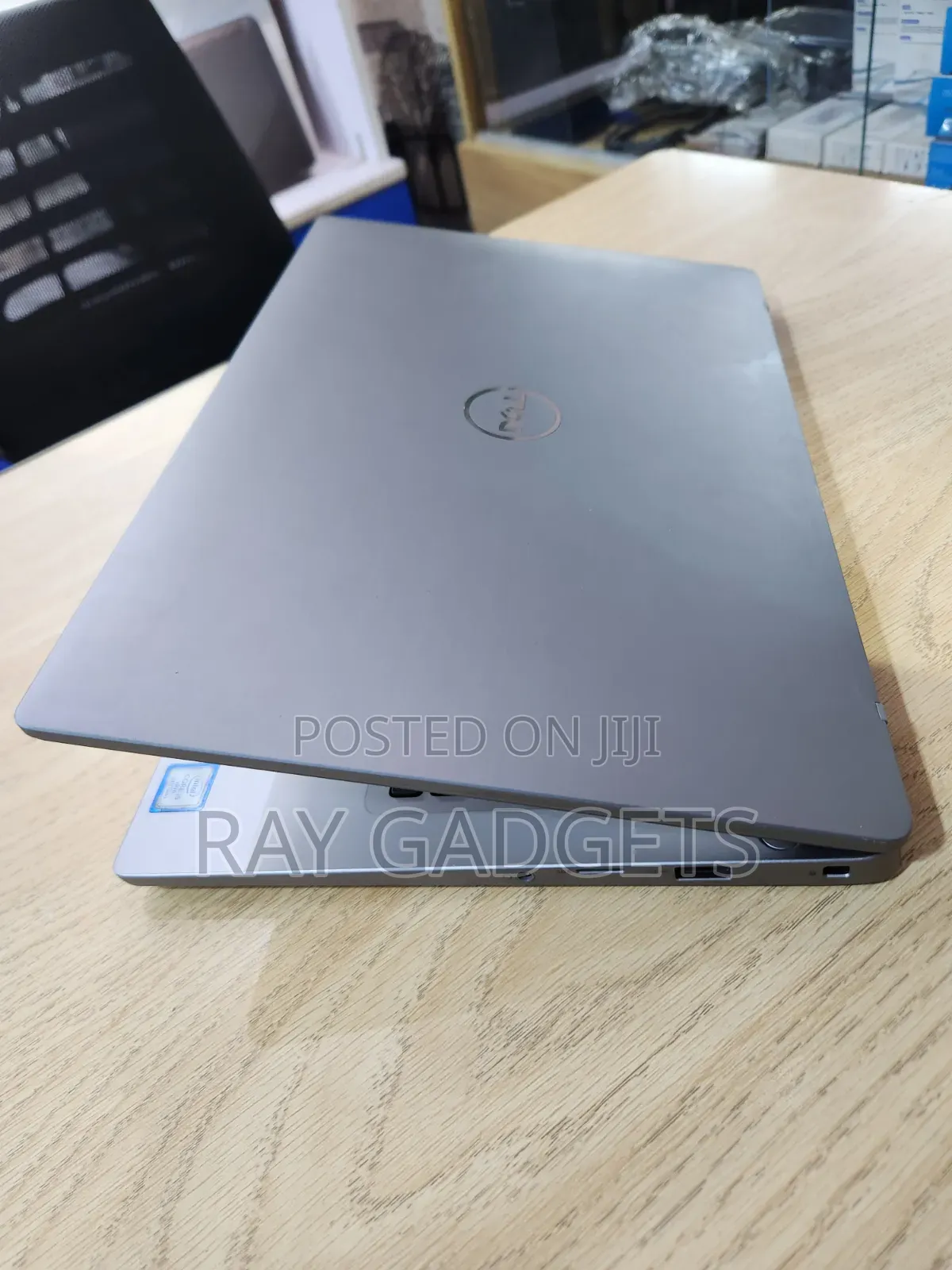 New Laptop Dell Latitude 7400 8GB Intel Core i5 SSD 256GB