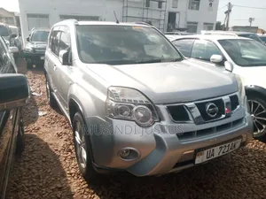 Nissan X-Trail 2011 Silver