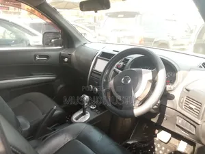 Nissan X-Trail 2011 Silver