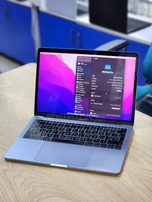New Laptop Apple MacBook 2017 8GB Intel Core i5 SSD 256GB