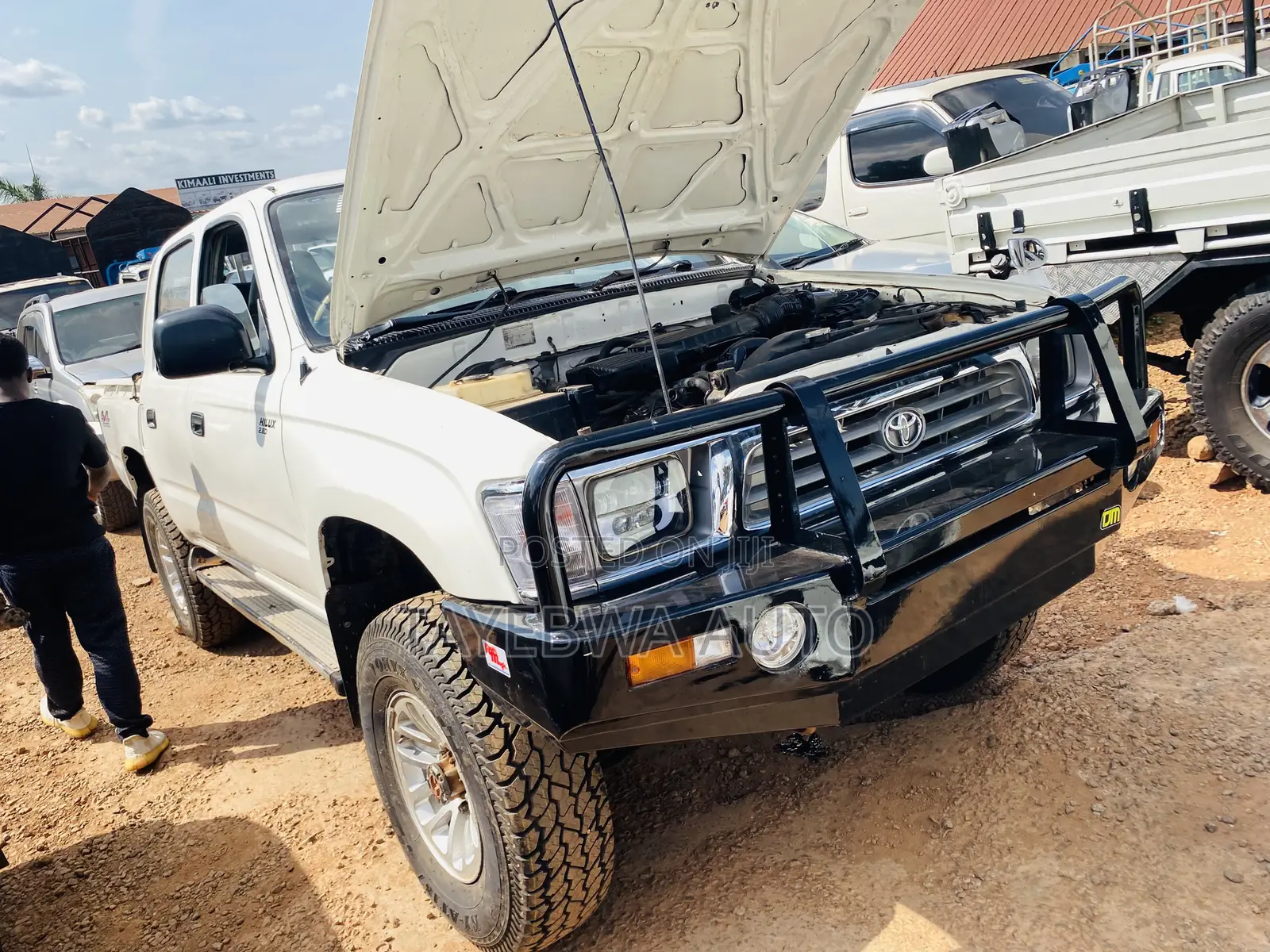 Toyota Hilux 2002 White