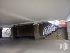 5 Bedroom House For Rent