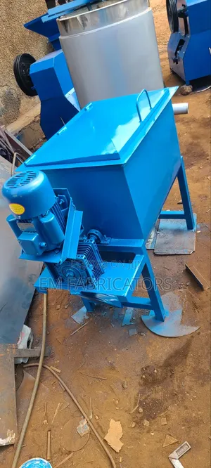 All Purpose Horizontal Mixer. 250kgs Feeds Mixer