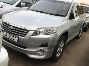 Toyota Vanguard 2009 Silver