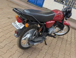 Bajaj CT 125X 2025 Red