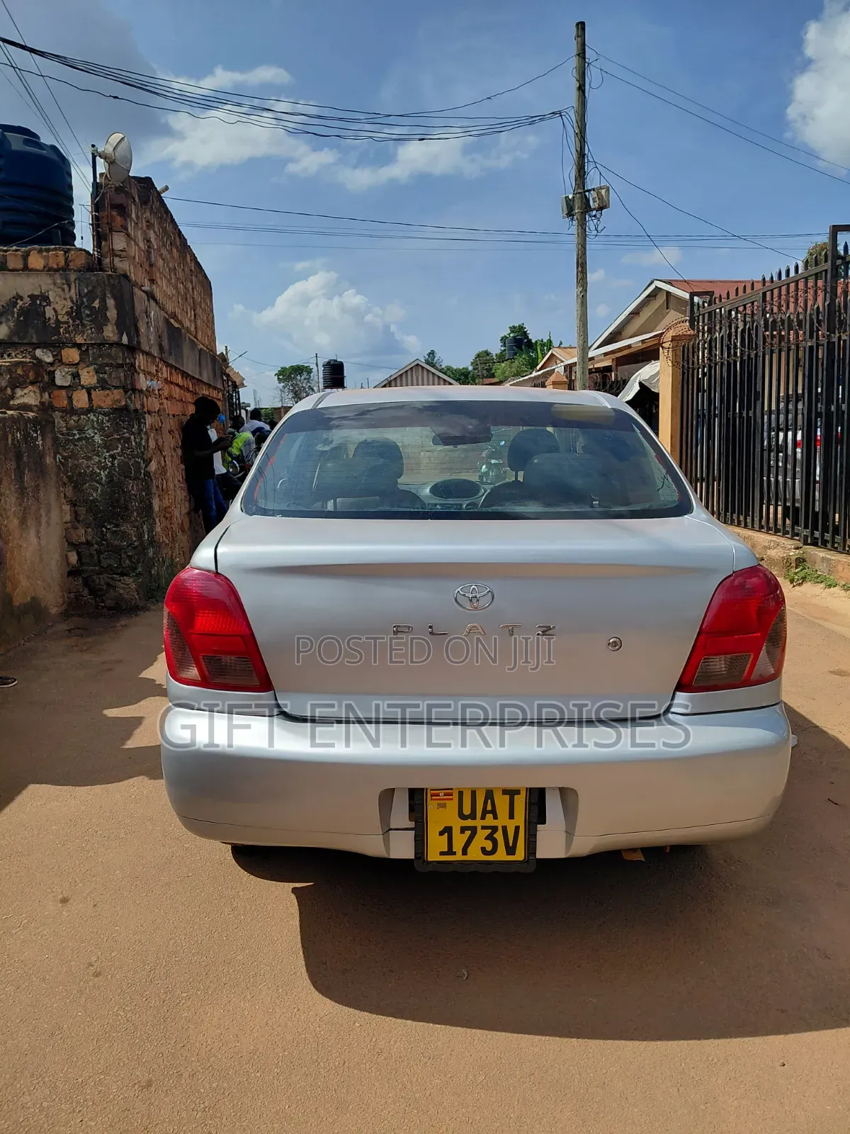 Toyota Platz 2000 Silver
